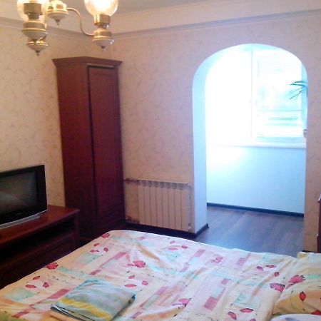 Beautiful And Comfortable 2 Rooms Apartment Киев Экстерьер фото